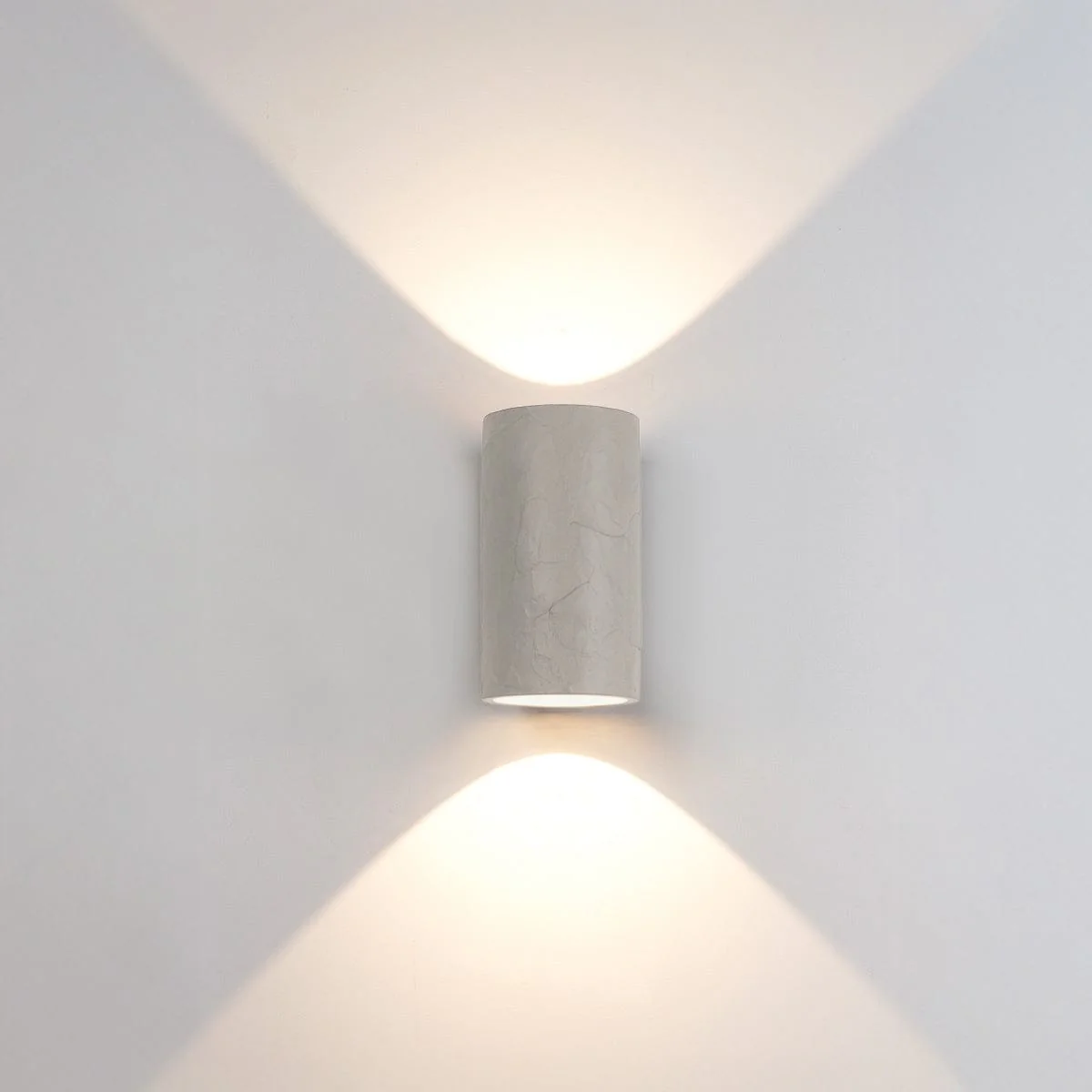 MONOLITH IP65 TEXTURED WALL LIGHT - Image 5