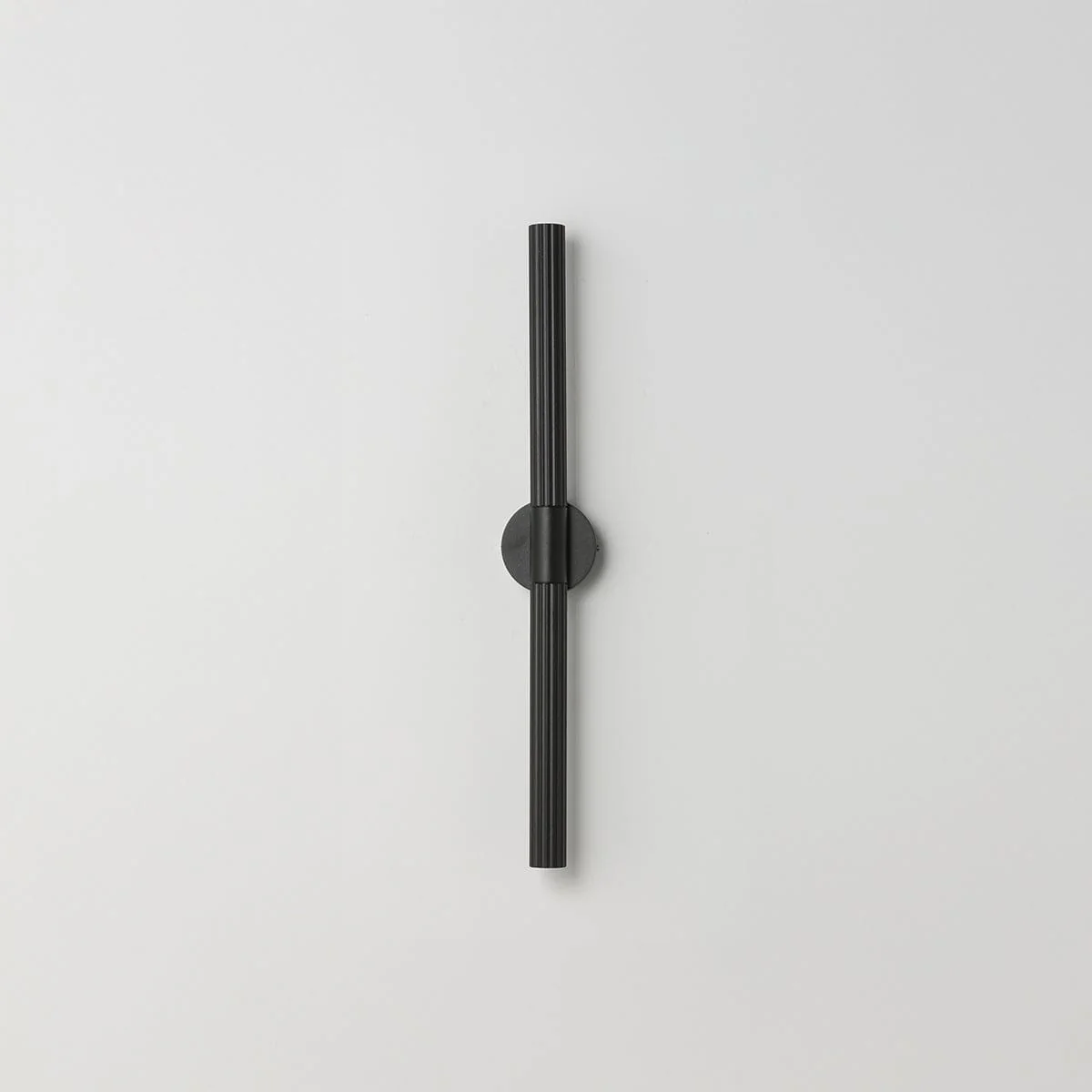 NAVANI OUTDOOR WALL LIGHT - Image 3